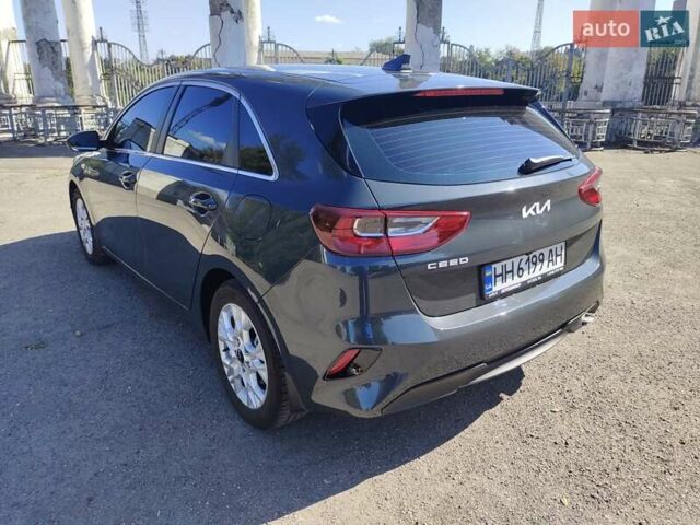 Серый Киа Сид, объемом двигателя 1.59 л и пробегом 27 тыс. км за 19000 $, фото 6 на Automoto.ua