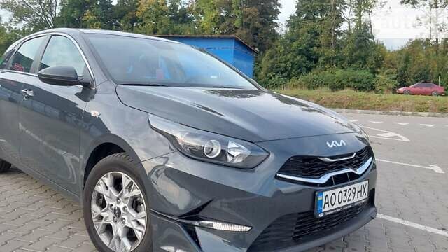 Серый Киа Сид, объемом двигателя 1.59 л и пробегом 28 тыс. км за 20000 $, фото 3 на Automoto.ua