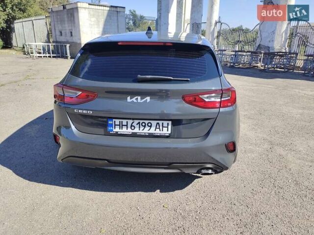 Серый Киа Сид, объемом двигателя 1.59 л и пробегом 27 тыс. км за 19000 $, фото 5 на Automoto.ua