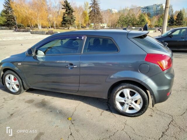 Серый Киа Сид, объемом двигателя 0 л и пробегом 200 тыс. км за 6300 $, фото 6 на Automoto.ua