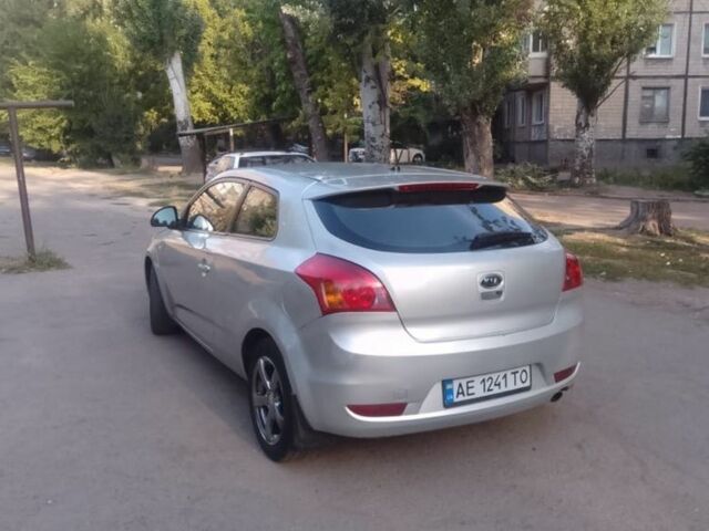 Сірий Кіа Сід, об'ємом двигуна 1.4 л та пробігом 160 тис. км за 4500 $, фото 6 на Automoto.ua
