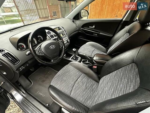 Серый Киа Сид, объемом двигателя 1.6 л и пробегом 178 тыс. км за 5399 $, фото 45 на Automoto.ua