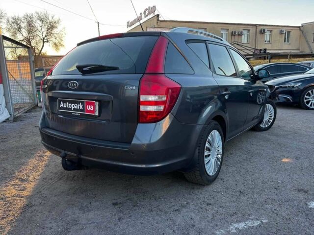 Серый Киа Сид, объемом двигателя 1.6 л и пробегом 264 тыс. км за 5790 $, фото 4 на Automoto.ua