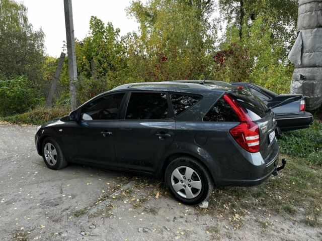 Серый Киа Сид, объемом двигателя 1.6 л и пробегом 170 тыс. км за 6800 $, фото 2 на Automoto.ua