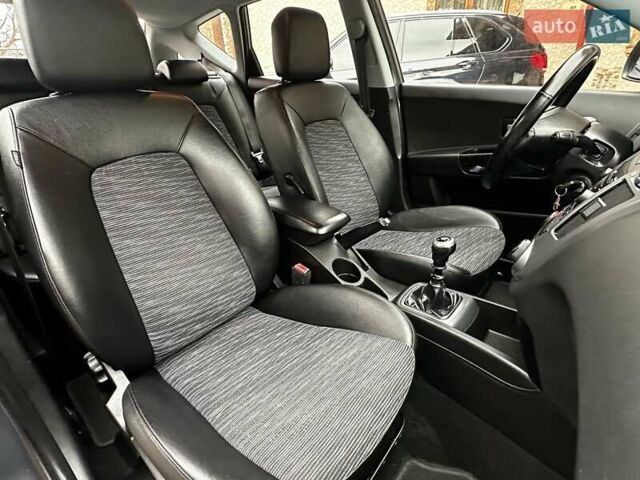 Серый Киа Сид, объемом двигателя 1.6 л и пробегом 178 тыс. км за 5399 $, фото 59 на Automoto.ua