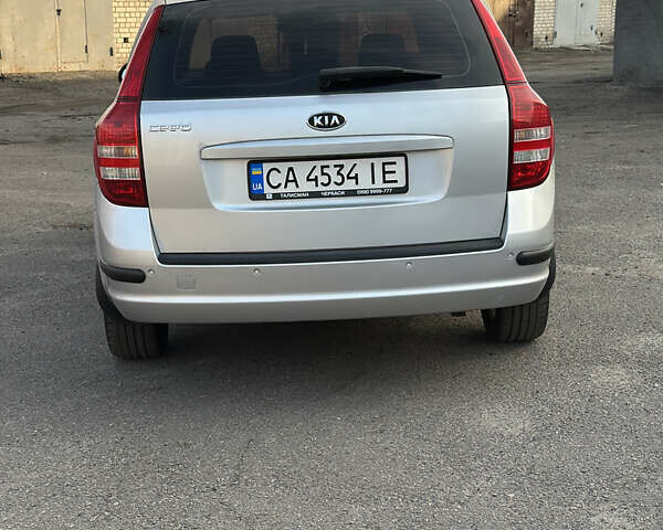 Сірий Кіа Сід, об'ємом двигуна 1.6 л та пробігом 195 тис. км за 6499 $, фото 7 на Automoto.ua