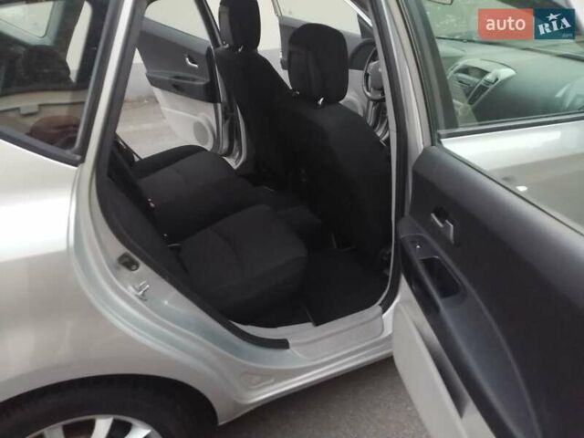 Серый Киа Сид, объемом двигателя 1.59 л и пробегом 142 тыс. км за 5400 $, фото 11 на Automoto.ua