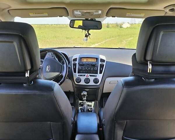 Серый Киа Сид, объемом двигателя 1.6 л и пробегом 274 тыс. км за 6800 $, фото 13 на Automoto.ua