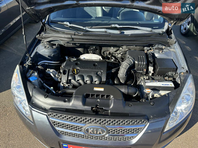 Сірий Кіа Сід, об'ємом двигуна 1.6 л та пробігом 190 тис. км за 6300 $, фото 2 на Automoto.ua
