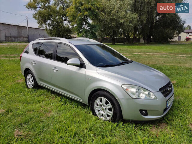 Серый Киа Сид, объемом двигателя 1.4 л и пробегом 152 тыс. км за 6900 $, фото 3 на Automoto.ua