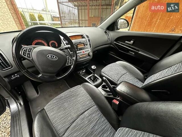 Серый Киа Сид, объемом двигателя 1.6 л и пробегом 178 тыс. км за 5399 $, фото 49 на Automoto.ua