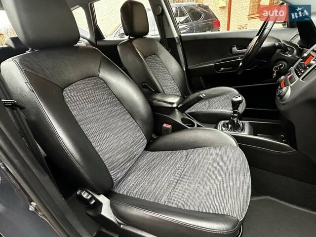 Серый Киа Сид, объемом двигателя 1.6 л и пробегом 178 тыс. км за 5399 $, фото 58 на Automoto.ua