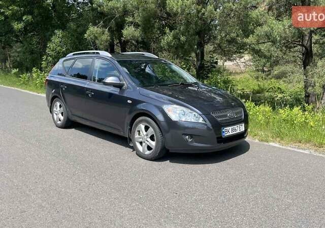 Серый Киа Сид, объемом двигателя 1.6 л и пробегом 346 тыс. км за 5100 $, фото 1 на Automoto.ua