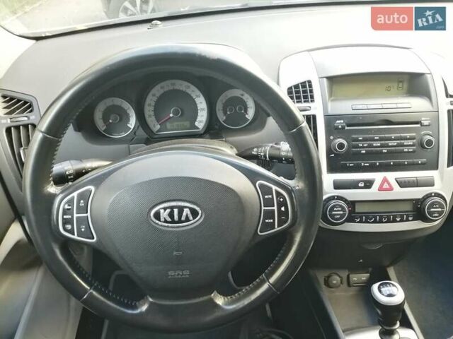 Серый Киа Сид, объемом двигателя 1.59 л и пробегом 142 тыс. км за 5400 $, фото 14 на Automoto.ua