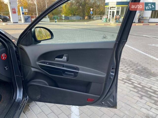 Кіа Сід 2007 у Запоріжжя на Automoto.ua Сірий Кіа Сід, об'ємом двигуна 1.58 л та пробігом 360 тис. км за 5499 $, фото 38 на Automoto.ua