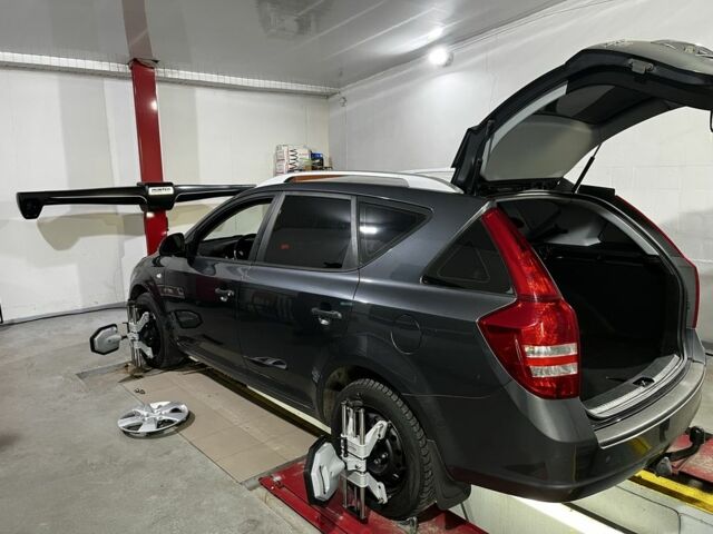 Серый Киа Сид, объемом двигателя 1.6 л и пробегом 170 тыс. км за 6800 $, фото 4 на Automoto.ua