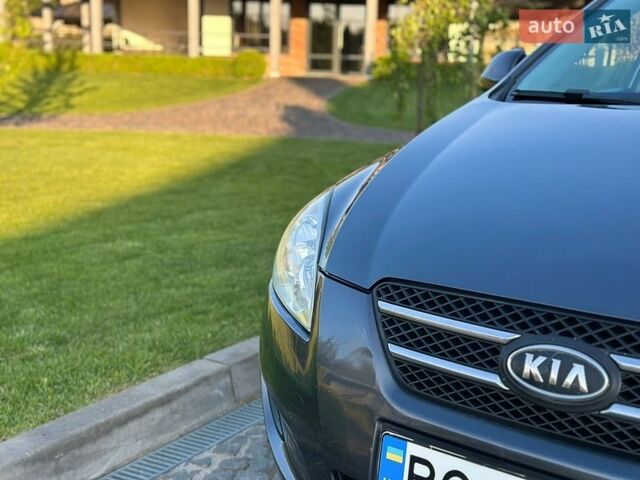 Серый Киа Сид, объемом двигателя 1.58 л и пробегом 228 тыс. км за 4799 $, фото 3 на Automoto.ua