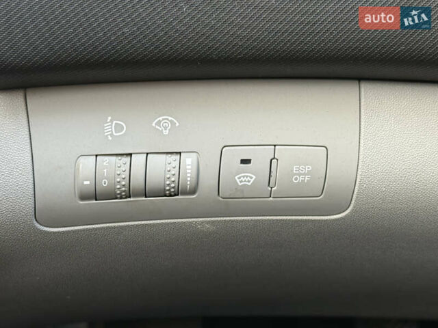 Сірий Кіа Сід, об'ємом двигуна 1.6 л та пробігом 231 тис. км за 5200 $, фото 25 на Automoto.ua