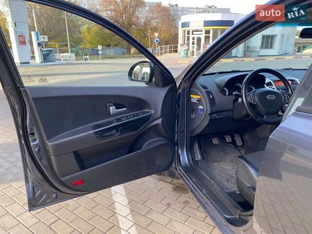 Кіа Сід 2007 у Запоріжжя на Automoto.ua Сірий Кіа Сід, об'ємом двигуна 1.58 л та пробігом 360 тис. км за 5499 $, фото 34 на Automoto.ua
