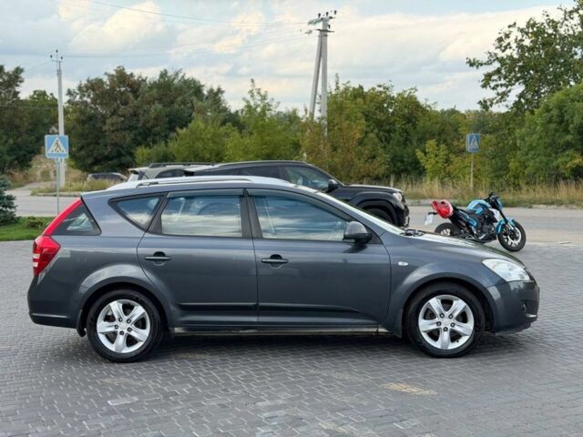 Сірий Кіа Сід, об'ємом двигуна 1.6 л та пробігом 256 тис. км за 5216 $, фото 3 на Automoto.ua