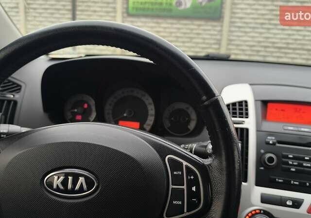 Серый Киа Сид, объемом двигателя 2 л и пробегом 238 тыс. км за 5800 $, фото 13 на Automoto.ua