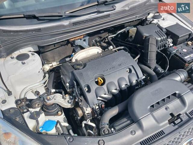Серый Киа Сид, объемом двигателя 1.59 л и пробегом 316 тыс. км за 5800 $, фото 30 на Automoto.ua