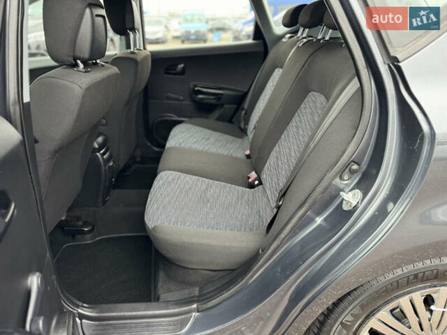 Серый Киа Сид, объемом двигателя 1.6 л и пробегом 216 тыс. км за 7300 $, фото 39 на Automoto.ua