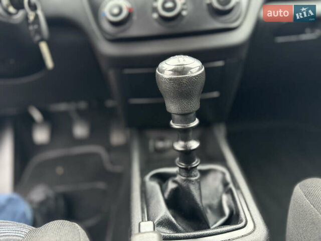 Серый Киа Сид, объемом двигателя 1.6 л и пробегом 216 тыс. км за 7300 $, фото 58 на Automoto.ua