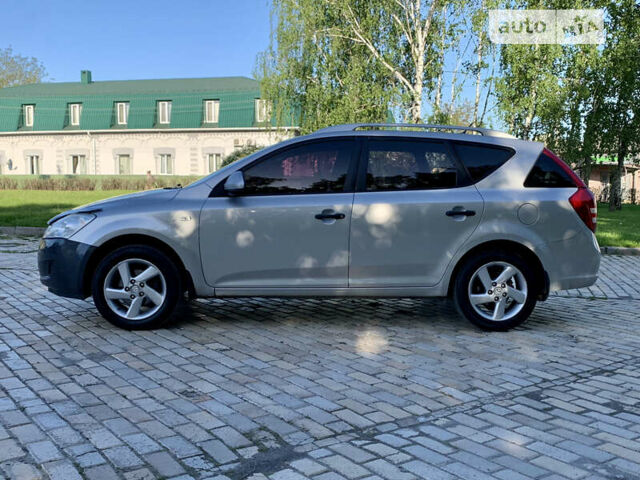 Серый Киа Сид, объемом двигателя 1.6 л и пробегом 286 тыс. км за 4999 $, фото 4 на Automoto.ua