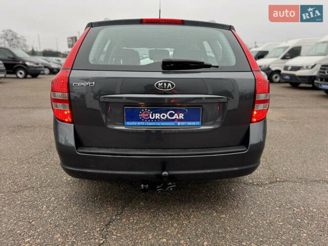 Серый Киа Сид, объемом двигателя 1.6 л и пробегом 216 тыс. км за 7300 $, фото 83 на Automoto.ua