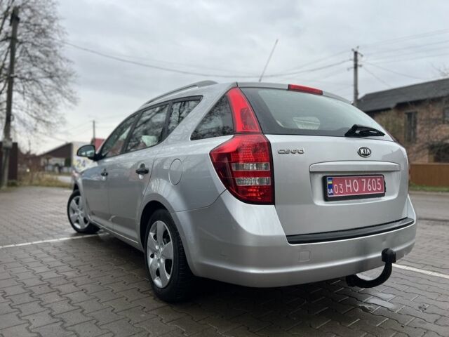 Сірий Кіа Сід, об'ємом двигуна 1.6 л та пробігом 262 тис. км за 5300 $, фото 3 на Automoto.ua