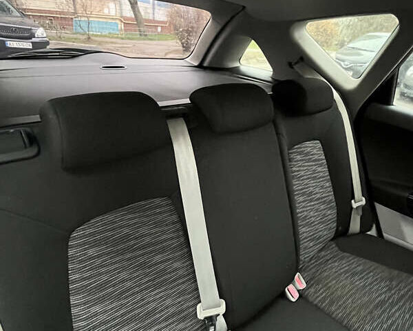 Серый Киа Сид, объемом двигателя 1.59 л и пробегом 249 тыс. км за 5100 $, фото 6 на Automoto.ua