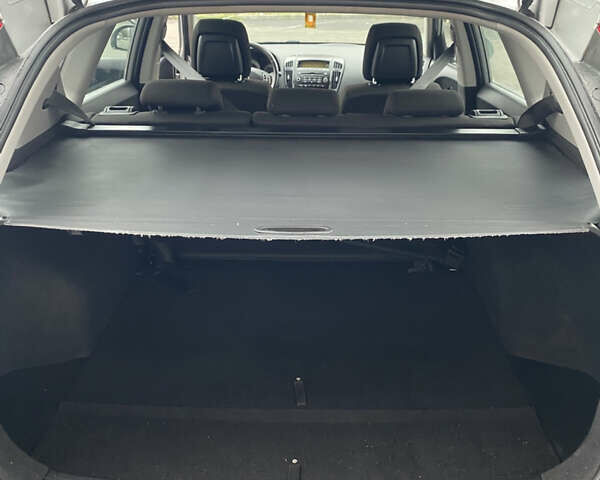 Серый Киа Сид, объемом двигателя 1.4 л и пробегом 227 тыс. км за 5300 $, фото 1 на Automoto.ua