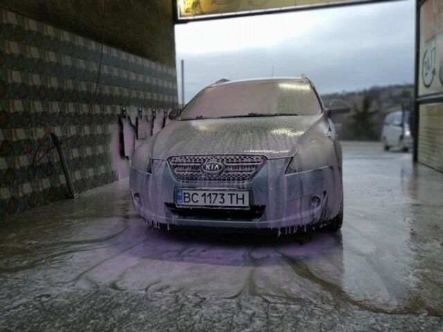 Киа Сид 2008 в Самборе на Automoto.ua Серый Киа Сид, объемом двигателя 1.6 л и пробегом 230 тыс. км за 5500 $, фото 10 на Automoto.ua