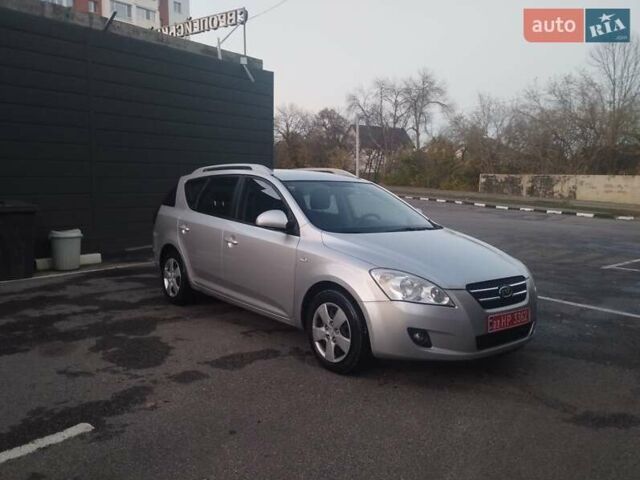 Серый Киа Сид, объемом двигателя 1.6 л и пробегом 197 тыс. км за 7250 $, фото 1 на Automoto.ua