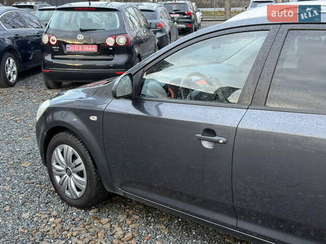 Сірий Кіа Сід, об'ємом двигуна 1.58 л та пробігом 346 тис. км за 5200 $, фото 8 на Automoto.ua
