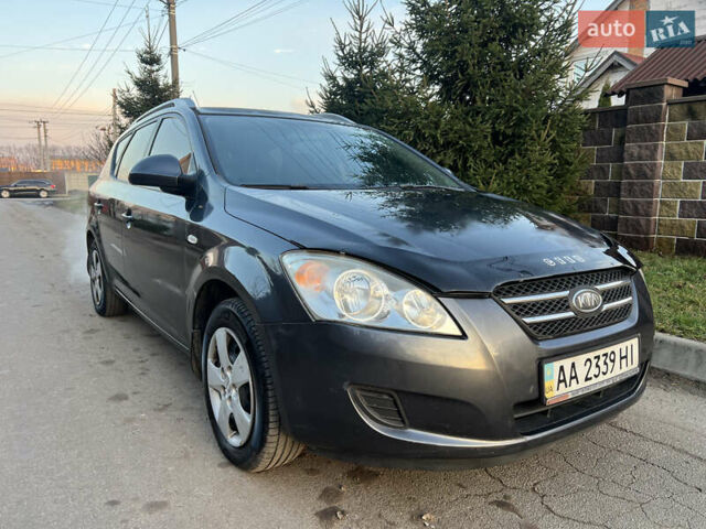 Серый Киа Сид, объемом двигателя 1.59 л и пробегом 249 тыс. км за 6250 $, фото 7 на Automoto.ua