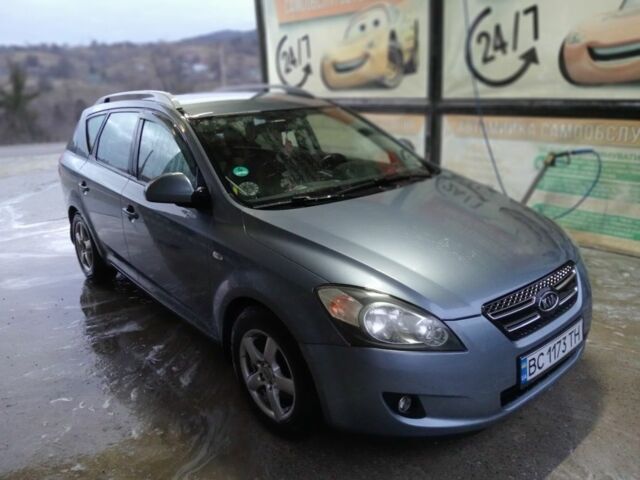 Серый Киа Сид, объемом двигателя 1.6 л и пробегом 230 тыс. км за 5600 $, фото 7 на Automoto.ua