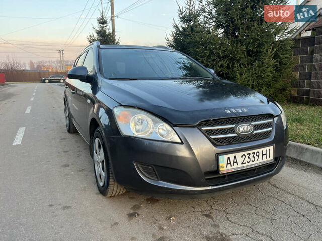 Серый Киа Сид, объемом двигателя 1.59 л и пробегом 249 тыс. км за 6250 $, фото 16 на Automoto.ua