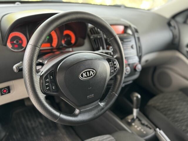 Серый Киа Сид, объемом двигателя 1.6 л и пробегом 186 тыс. км за 5599 $, фото 15 на Automoto.ua