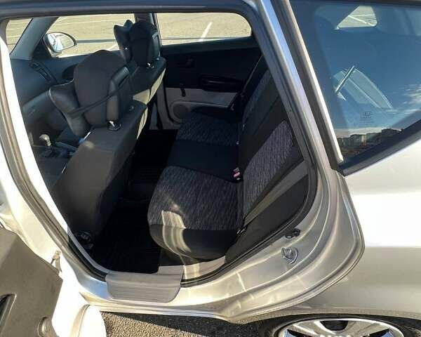 Серый Киа Сид, объемом двигателя 1.59 л и пробегом 275 тыс. км за 5200 $, фото 12 на Automoto.ua