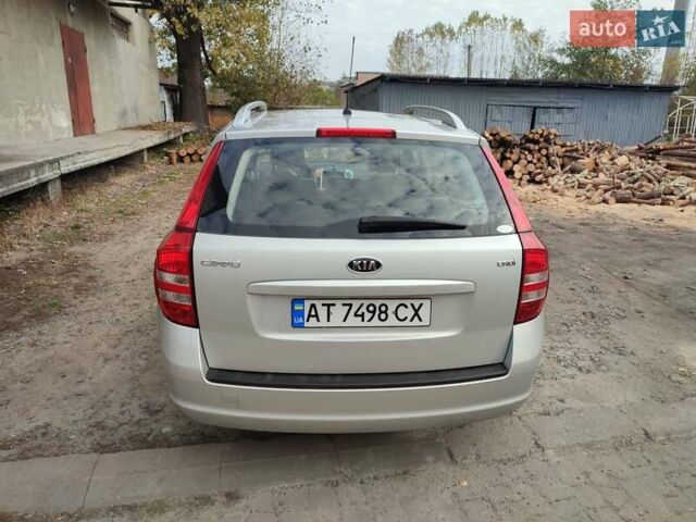 Серый Киа Сид, объемом двигателя 1.6 л и пробегом 277 тыс. км за 5800 $, фото 5 на Automoto.ua