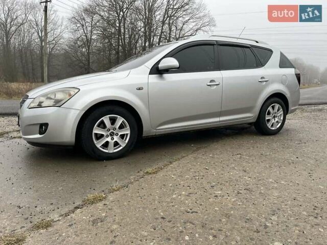 Серый Киа Сид, объемом двигателя 1.6 л и пробегом 199 тыс. км за 6200 $, фото 2 на Automoto.ua