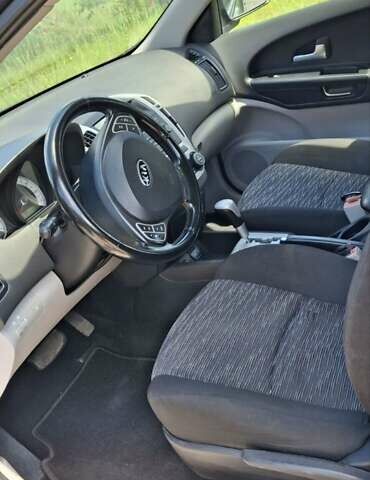 Серый Киа Сид, объемом двигателя 1.98 л и пробегом 233 тыс. км за 7400 $, фото 7 на Automoto.ua