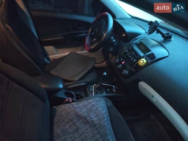 Серый Киа Сид, объемом двигателя 1.6 л и пробегом 181 тыс. км за 5500 $, фото 5 на Automoto.ua