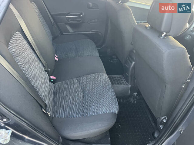 Серый Киа Сид, объемом двигателя 1.58 л и пробегом 250 тыс. км за 5800 $, фото 8 на Automoto.ua
