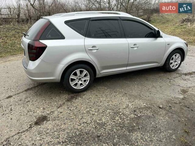 Серый Киа Сид, объемом двигателя 1.6 л и пробегом 199 тыс. км за 6200 $, фото 18 на Automoto.ua
