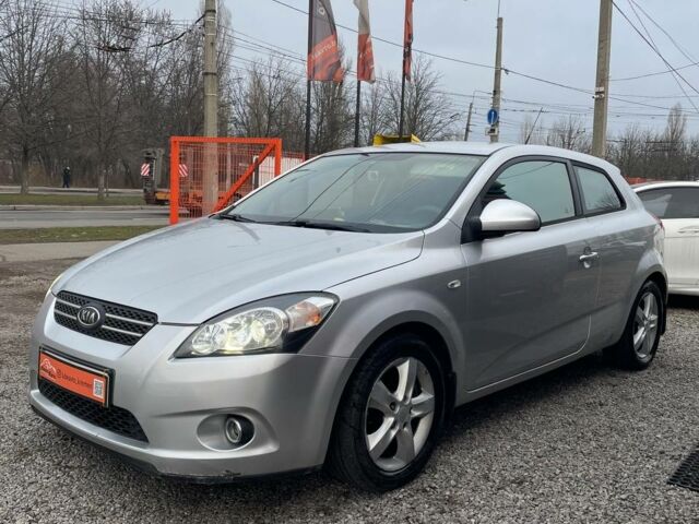 Серый Киа Сид, объемом двигателя 1.4 л и пробегом 204 тыс. км за 5999 $, фото 6 на Automoto.ua