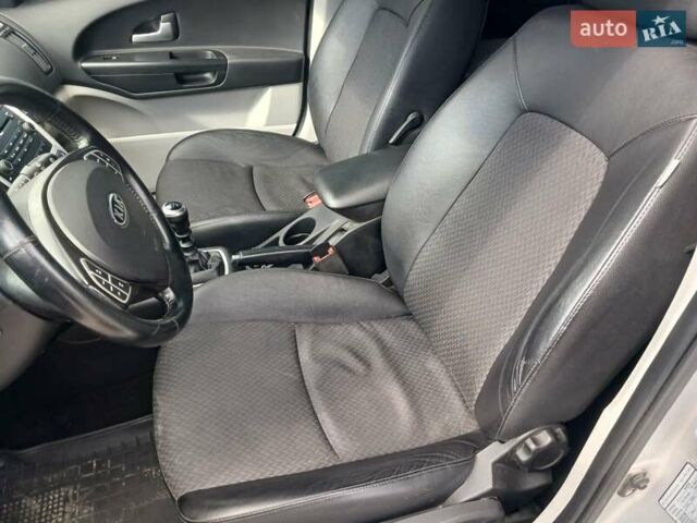 Серый Киа Сид, объемом двигателя 1.59 л и пробегом 316 тыс. км за 5800 $, фото 24 на Automoto.ua