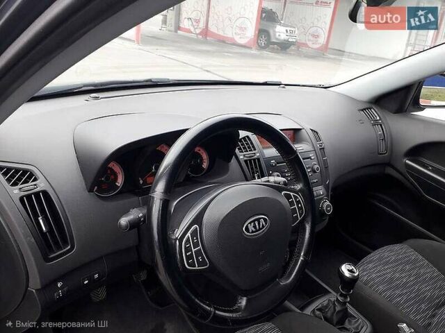 Серый Киа Сид, объемом двигателя 1.6 л и пробегом 286 тыс. км за 5300 $, фото 18 на Automoto.ua